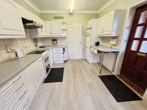 Kitchen- click for photo gallery